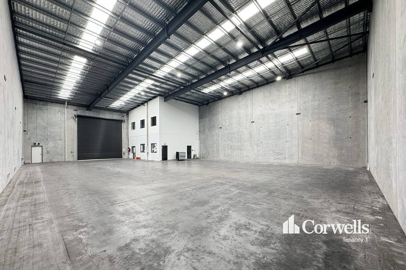 Click to view all images 1&2/1 Blue Rock Drive Yatala QLD 4207 - Image 2