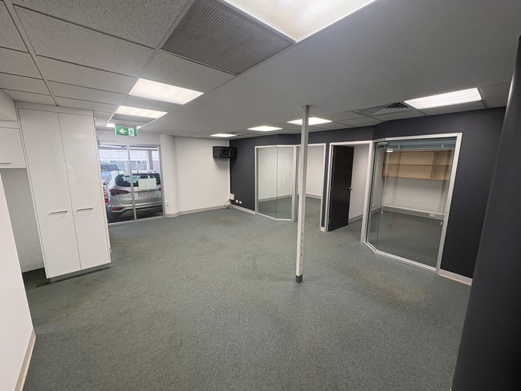 Click to view all images 1/4 Shepherd Street Darwin City NT 0800 - Image 1