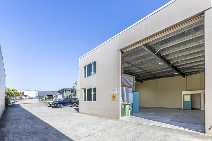 Click to view all images Unit 1/33 Olympic Circuit Southport QLD 4215 - Image 2