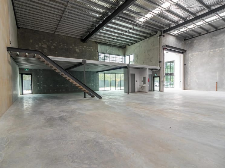 Click to view all images Unit 5 24-26 Ellerslie Rd Meadowbrook QLD 4131 - Image 2