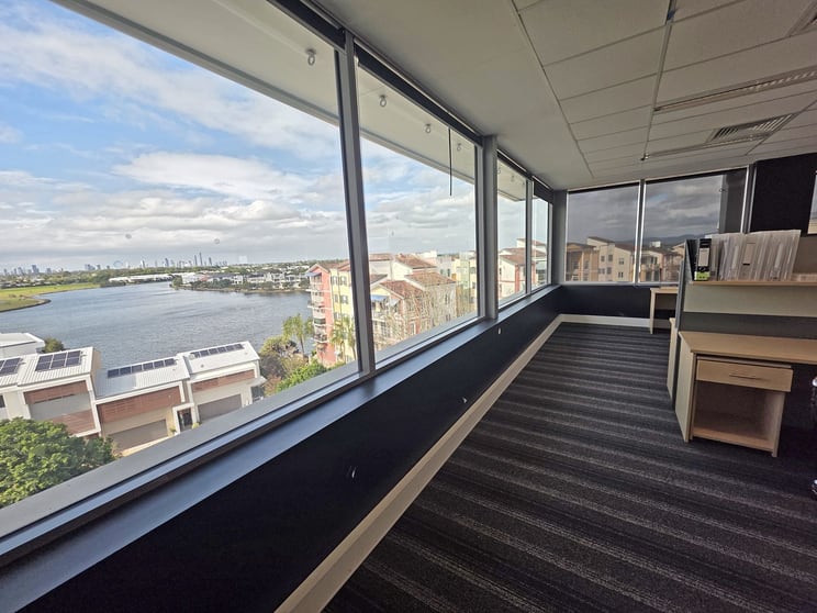 Click to view all images 3027 The Boulevard Carrara QLD 4211 - Image 3
