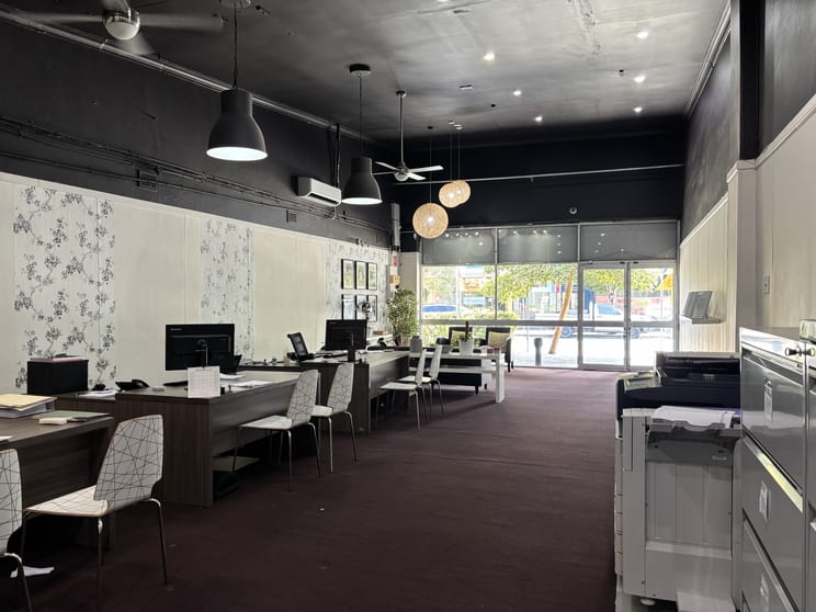 Click to view all images 192B Queen Street St Marys NSW 2760 - Image 2