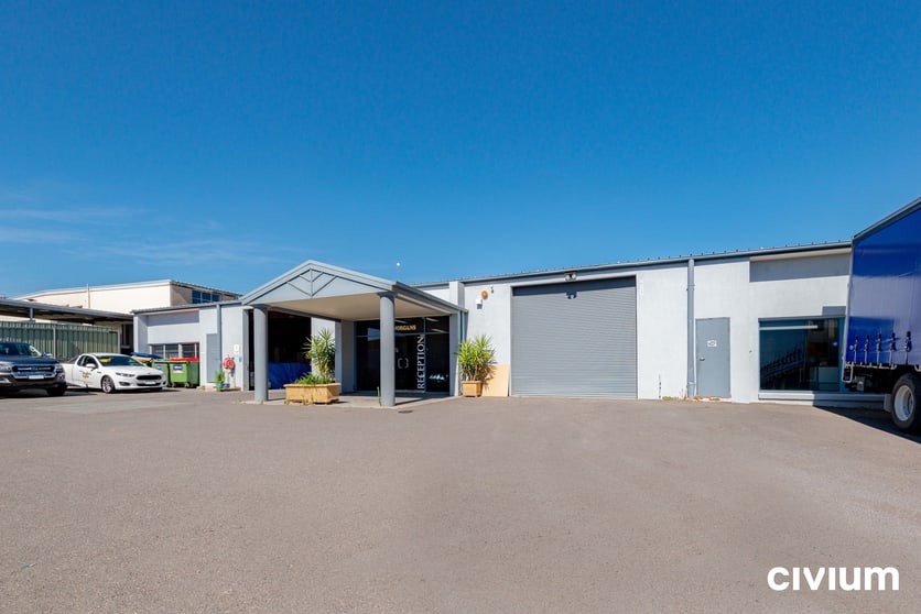 Click to view all images 55 Collie Street Fyshwick ACT 2609 - Image 1