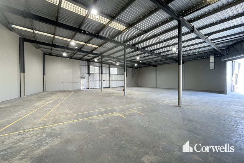 Click to view all images 2 Commercial Drive Ashmore QLD 4214 - Image 3