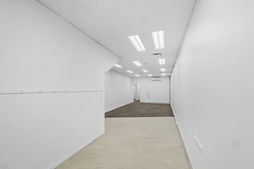 Click to view all images 2/65-71 Currie Street Nambour QLD 4560 - Image 3