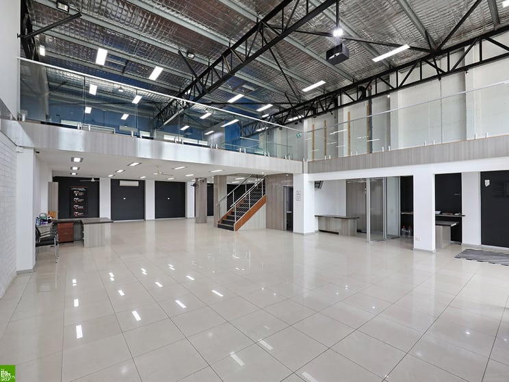 Click to view all images 2/21 Princes Highway Albion Park Rail NSW 2527 - Image 2