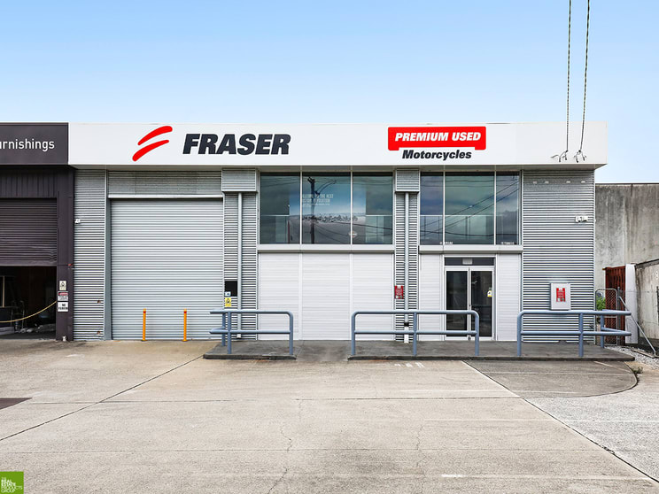 Click to view all images 2/21 Princes Highway Albion Park Rail NSW 2527 - Image 1