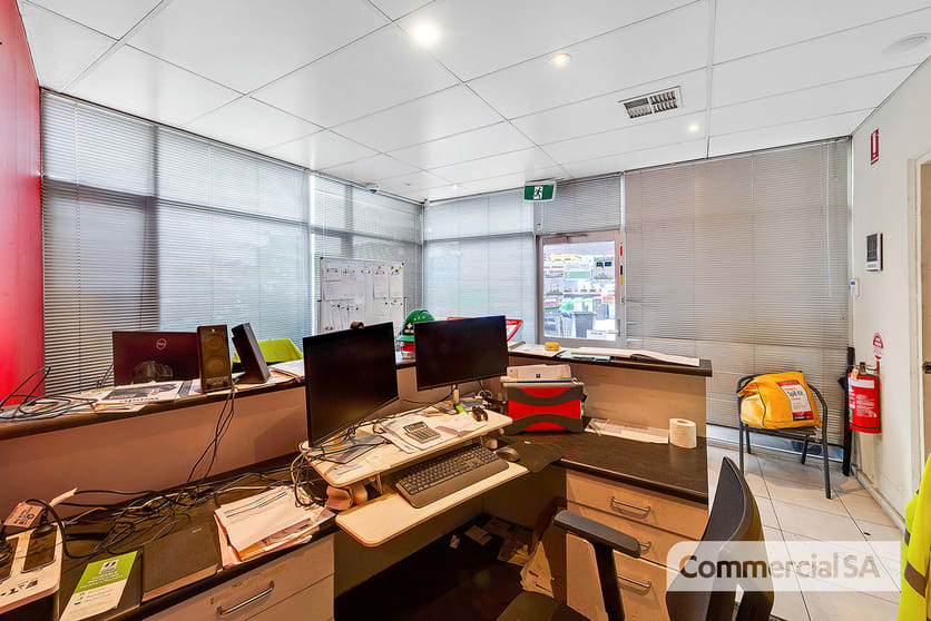 Click to view all images 1 Portsmouth Court Gillman SA 5013 - Image 3