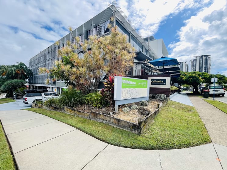 Click to view all images 9 Bay Street Southport QLD 4215 - Image 1