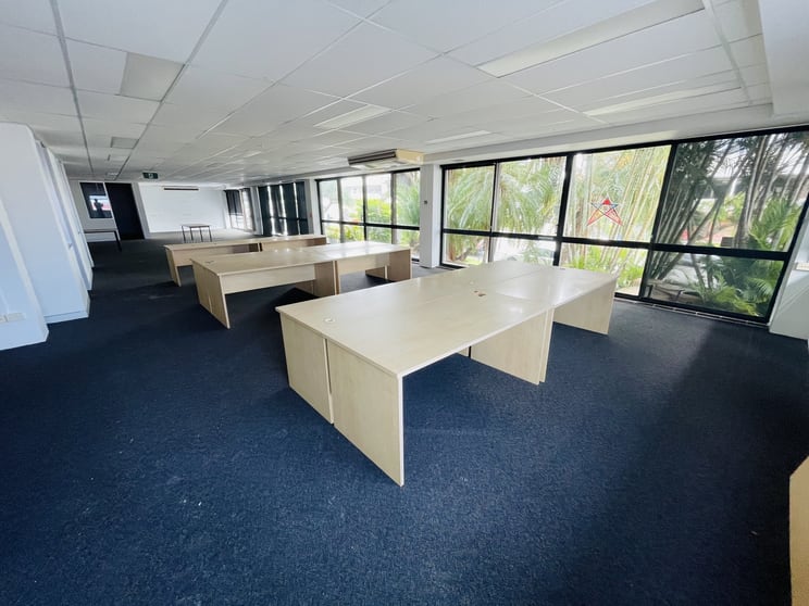Click to view all images 9 Bay Street Southport QLD 4215 - Image 2