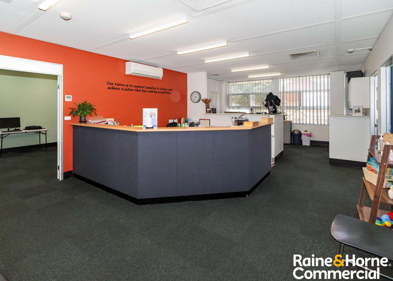 Click to view all images Suite 2/84-86 Fitzmaurice Street Wagga Wagga NSW 2650 - Image 2