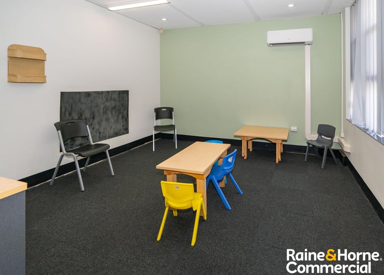 Click to view all images Suite 2/84-86 Fitzmaurice Street Wagga Wagga NSW 2650 - Image 3