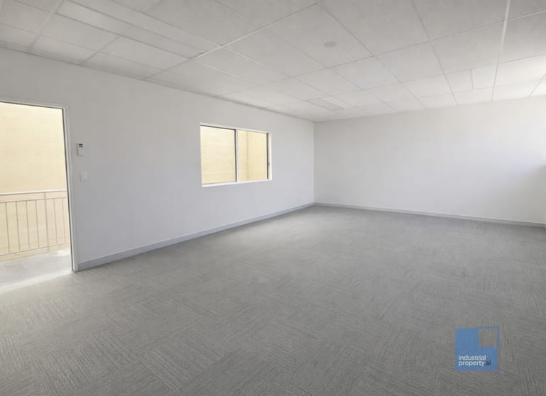 Click to view all images 8/61 Ashford Avenue, Milperra NSW 2214 - Image 3