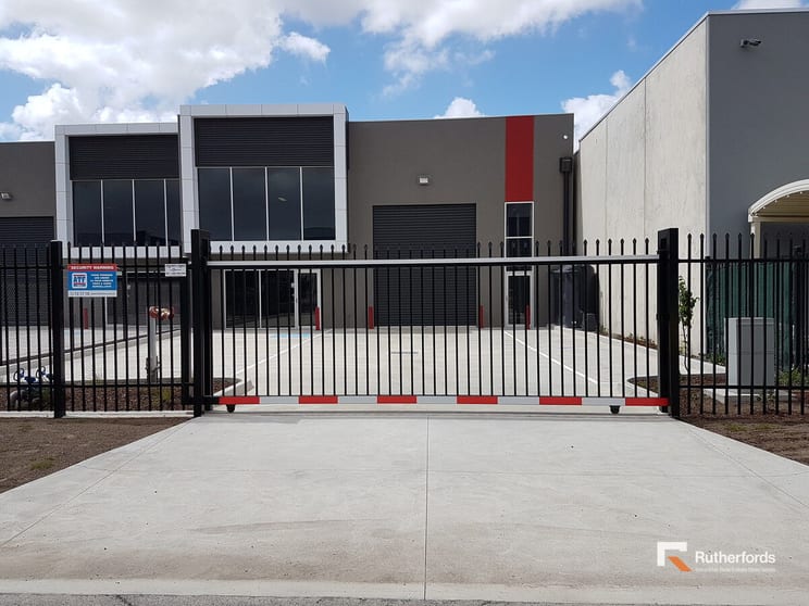 Click to view all images 1/40 Zakwell Court Roxburgh Park VIC 3064 - Image 1