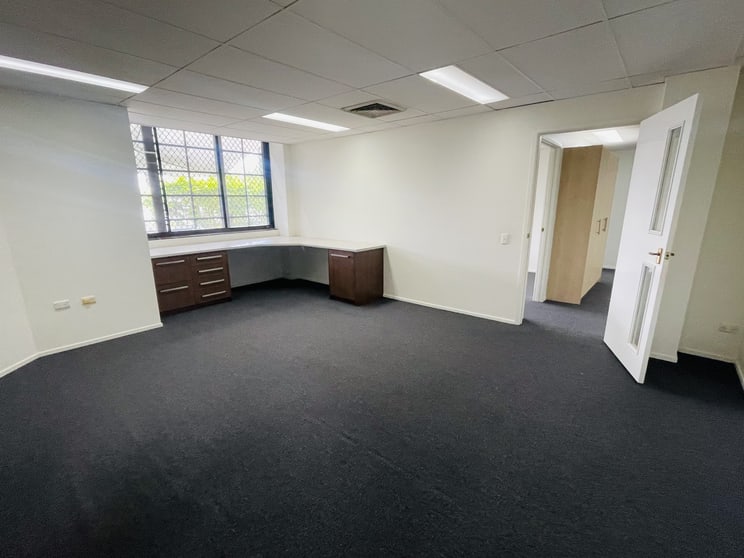 Click to view all images 9-15 Bay Street Southport QLD 4215 - Image 3