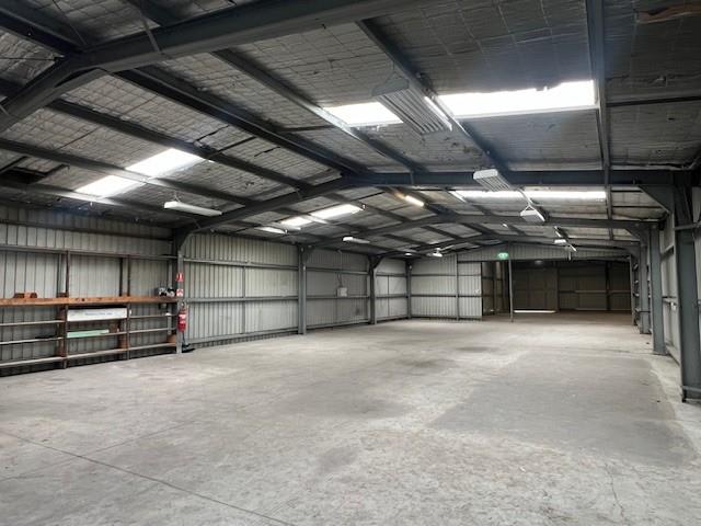 Click to view all images 565 Somerville Road Sunshine West VIC 3020 - Image 3