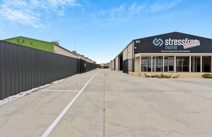 Click to view all images 1/64 O'Sullivan Beach Road Lonsdale SA 5160 - Image 2