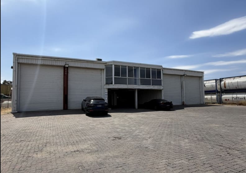 Click to view all images 15 Chamberlain Street Wingfield SA 5013 - Image 1