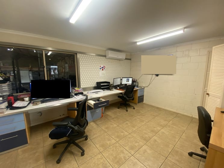 Click to view all images 11 McLennan Street Ooralea QLD 4740 - Image 3