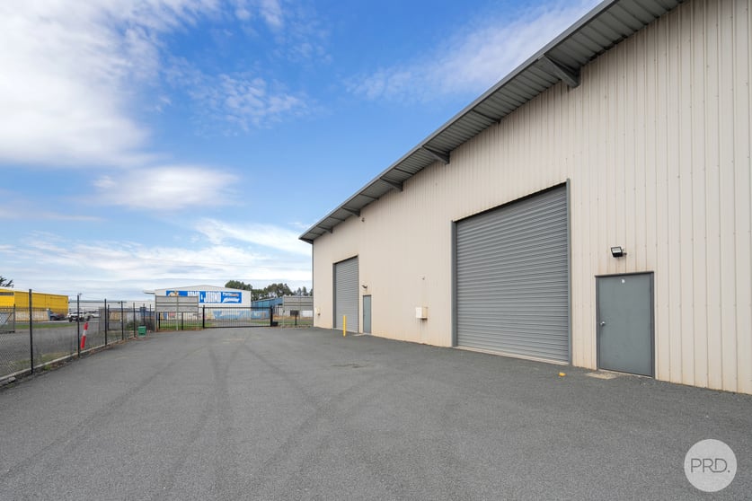 Click to view all images 2/22 Ballarat-Carngham Road Alfredton VIC 3350 - Image 2