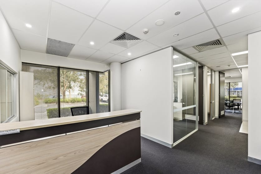 Click to view all images 574 Plummer Street Port Melbourne VIC 3207 - Image 1