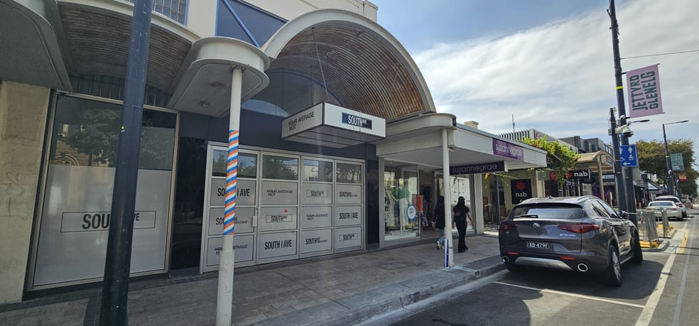 Click to view all images 61F Jetty Road Glenelg SA 5045 - Image 2