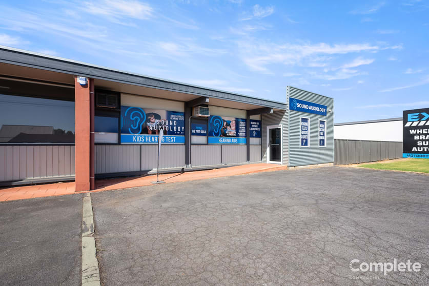 Click to view all images 50A STURT STREET Mount Gambier SA 5290 - Image 1