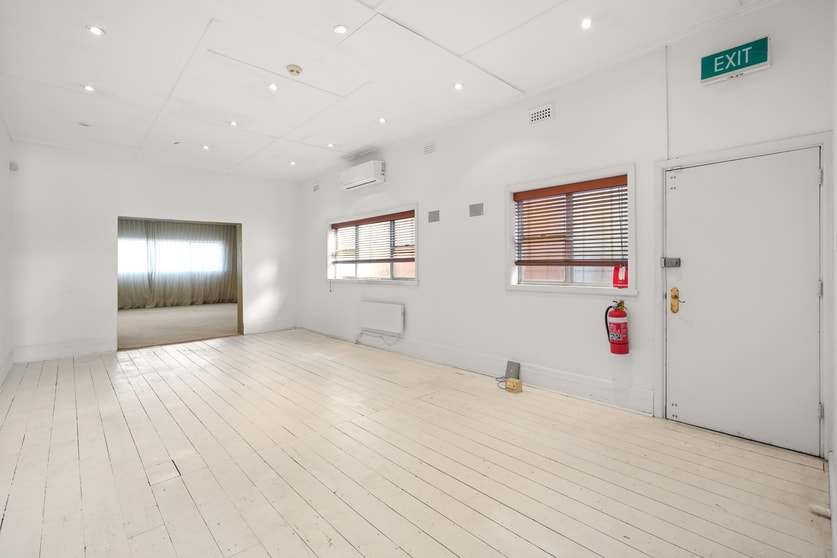 Click to view all images Rear/129 Glenferrie Road Malvern VIC 3144 - Image 2