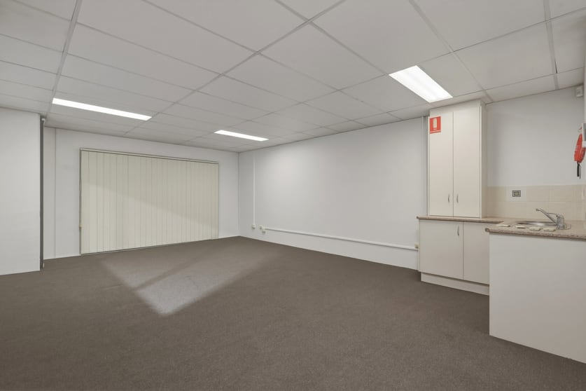 Click to view all images 1/94 Delta Street Geebung QLD 4034 - Image 3