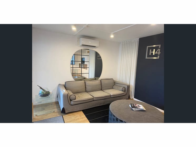 Click to view all images 5/77 Oxford Street Bulimba QLD 4171 - Image 3