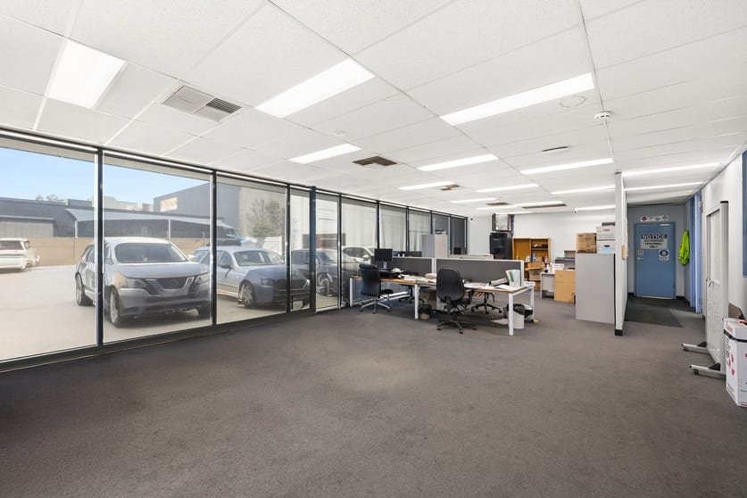 Click to view all images 24 - 26 Hydrive Close Dandenong South VIC 3175 - Image 3