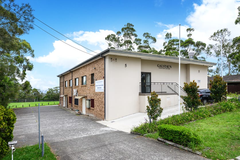 Click to view all images Low Ground/5 Grattan Crescent Frenchs Forest NSW 2086 - Image 2