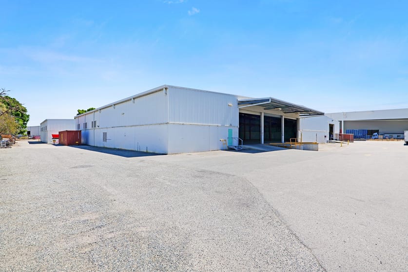 Click to view all images 13D Hazelhurst Street Kewdale WA 6105 - Image 3