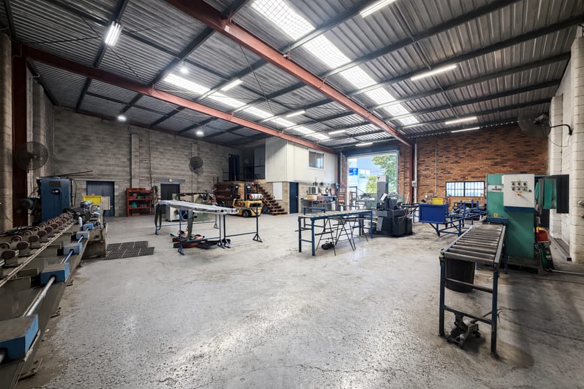 Click to view all images 3 Carlyle Street Slacks Creek QLD 4127 - Image 3