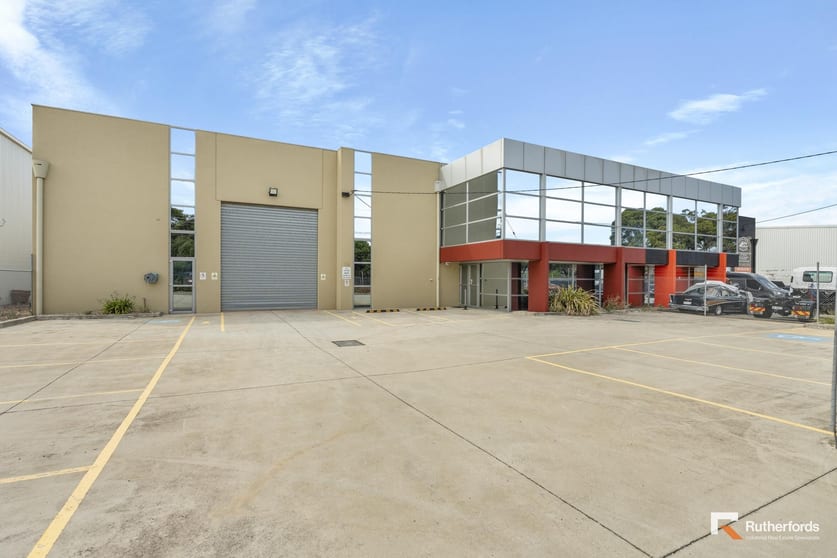 Click to view all images 12 Burwood Avenue Sunshine North VIC 3020 - Image 1