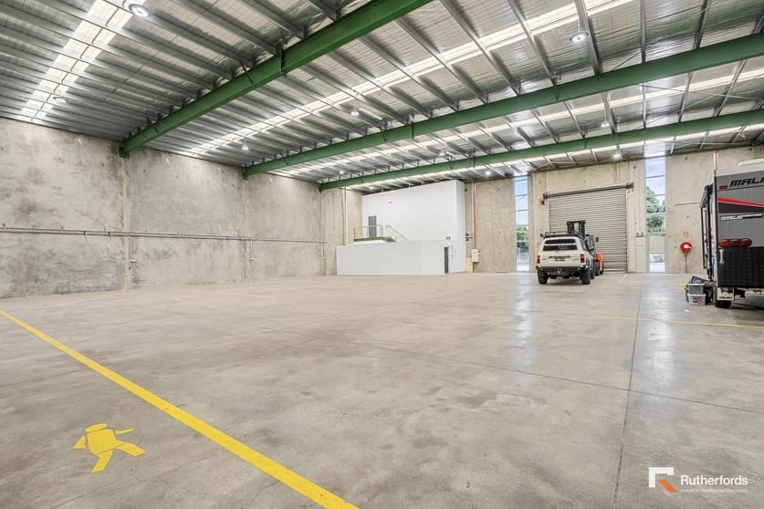 Click to view all images 12 Burwood Avenue Sunshine North VIC 3020 - Image 3