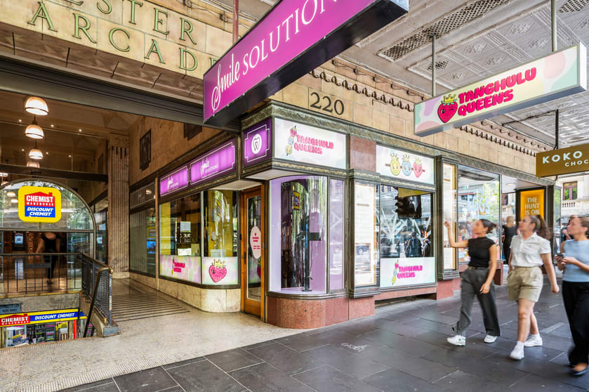 Click to view all images Shop 3B/220 Collins Street Melbourne VIC 3000 - Image 1