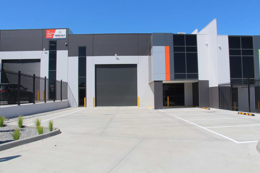 Click to view all images 75 Trafalgar Road Epping VIC 3076 - Image 1