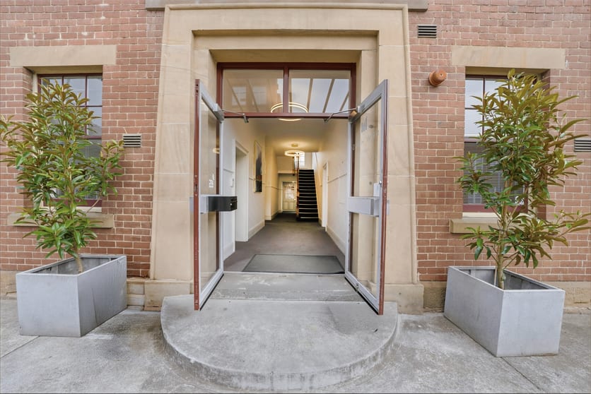 Click to view all images 1/21 Bathurst Street Hobart TAS 7000 - Image 2