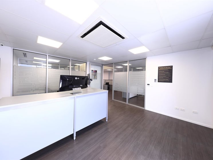 Click to view all images Suite 3/112-118 Mulgrave Road Parramatta Park QLD 4870 - Image 2