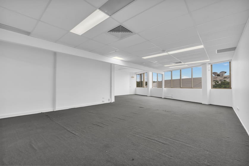 Click to view all images B & C/155 Currie Street Nambour QLD 4560 - Image 3