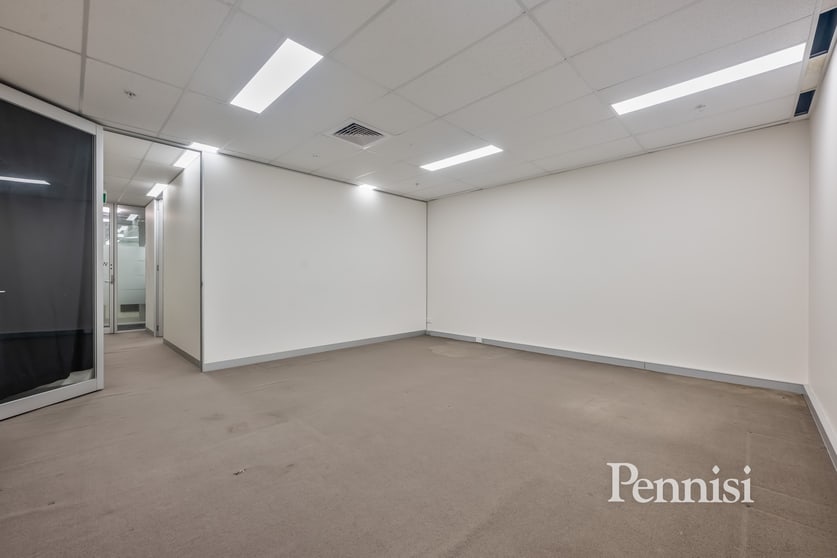 Click to view all images 110/964 Mount Alexander Road Essendon VIC 3040 - Image 3