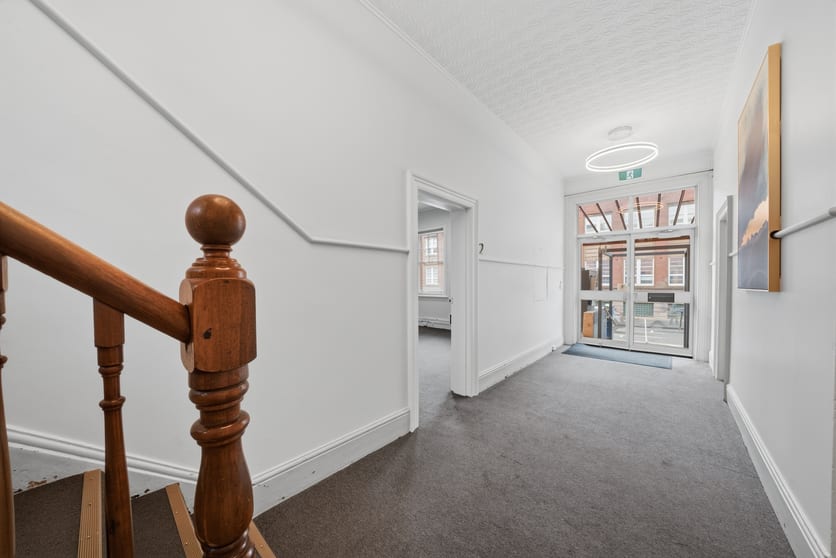 Click to view all images 2/21 Bathurst Street Hobart TAS 7000 - Image 3