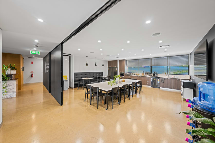 Click to view all images 29 Southgate Avenue Cannon Hill QLD 4170 - Image 3