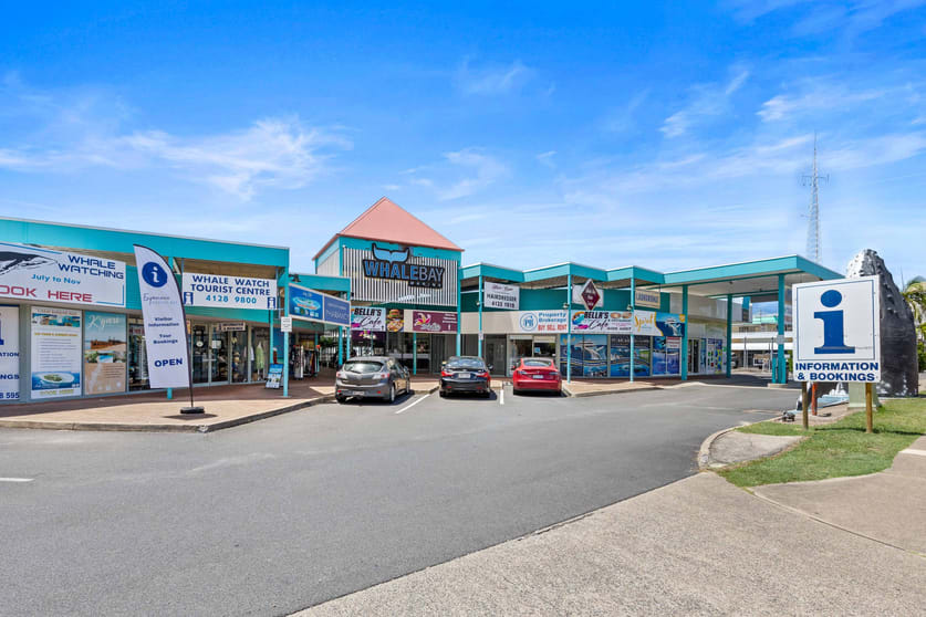 Click to view all images Hervey Bay Marina Urangan QLD 4655 - Image 1