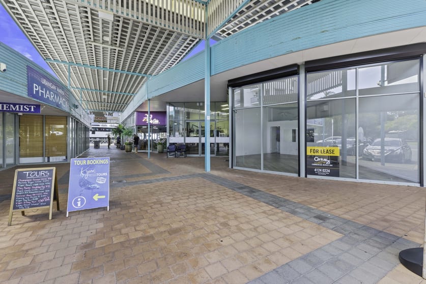 Click to view all images Hervey Bay Marina Urangan QLD 4655 - Image 3