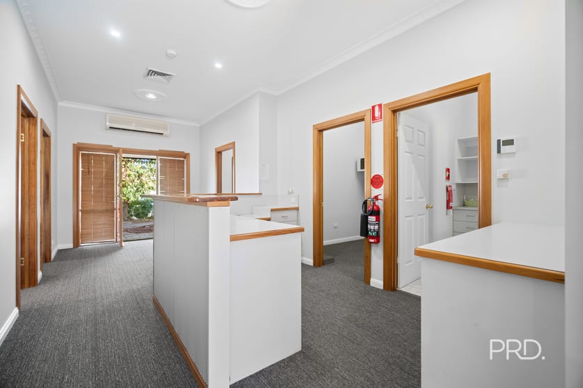 Click to view all images 35 Blake Street Wagga Wagga NSW 2650 - Image 1