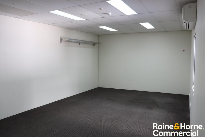 Click to view all images Unit 23/3 Kelso Crescent Moorebank NSW 2170 - Image 2