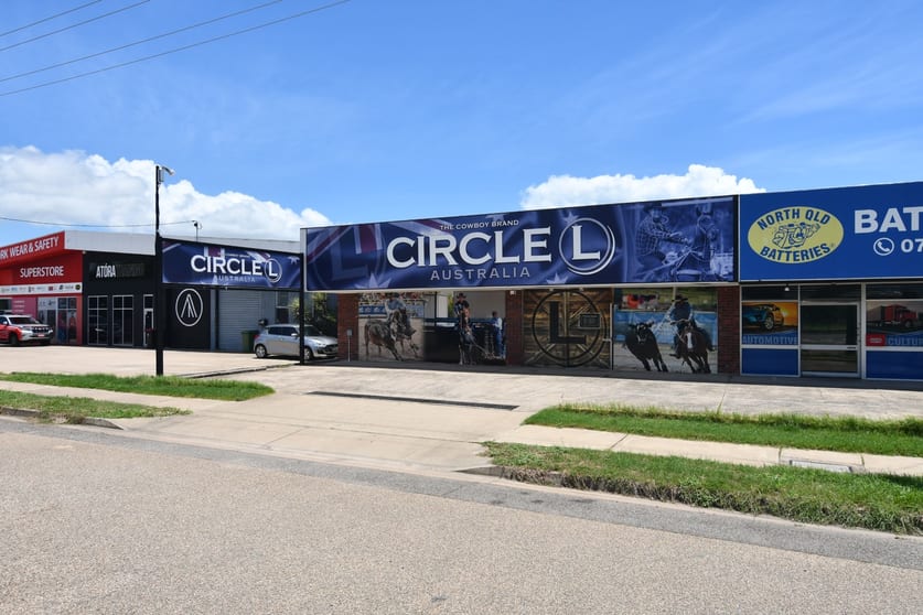 Click to view all images 1/177 Ingham Road West End QLD 4810 - Image 1