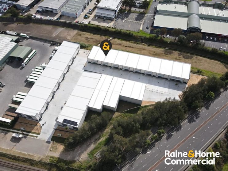 Click to view all images Unit 10/31 Kialba Road Campbelltown NSW 2560 - Image 2